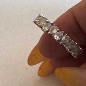 Elegant 14k white gold full pear teardrop eternity Band Ring size 9